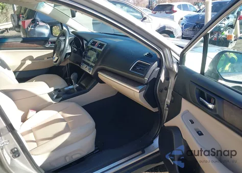 2017 Subaru Outback 2.5I Limited из США, поврежденный, VIN 4S4BSANC6H3206277